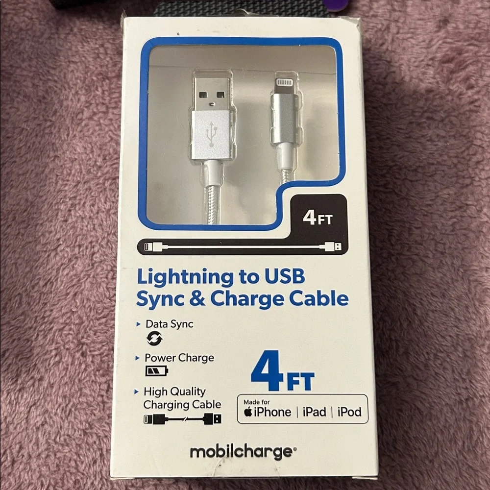 Mobilcharge Lightning to USB Sync & Charge Cable 4FT